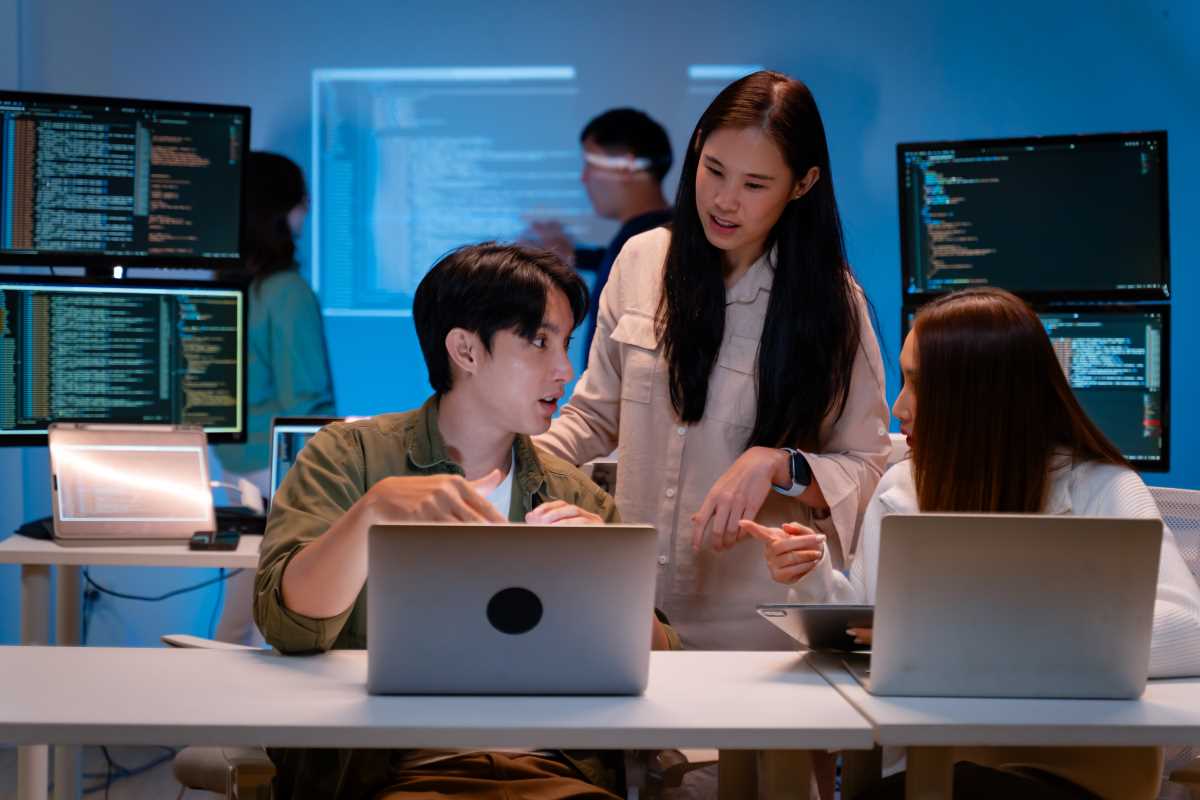 Expense Tracking Software That Helps Your Department Stay on Budget